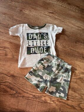 The Children's Place Gray Tee with Green Camo 'Dad's Little Dude' Pajama Set